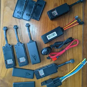 GPS Tracker TS-G17Hs 4G con arnés y relé